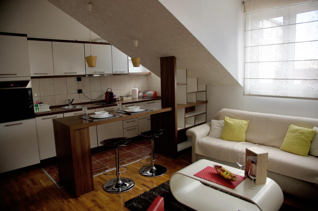 Triangle City Apartment 1 Beograd Bagian luar foto